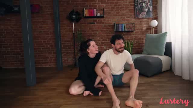 Arden-And-Tommy-Stretch-It-Out