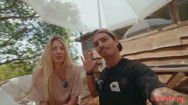 James-And-Lola-Cozy-Cabin