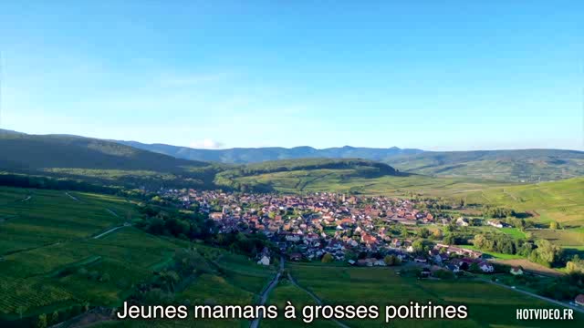 Jeunes-Mamans-A-Grosses-Poitrines