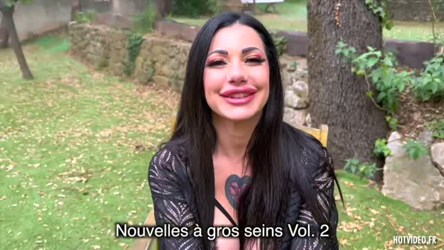 Nouvelles-A-Gros-Seins-2