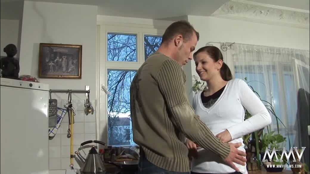 cute-yet-filthy-housewife