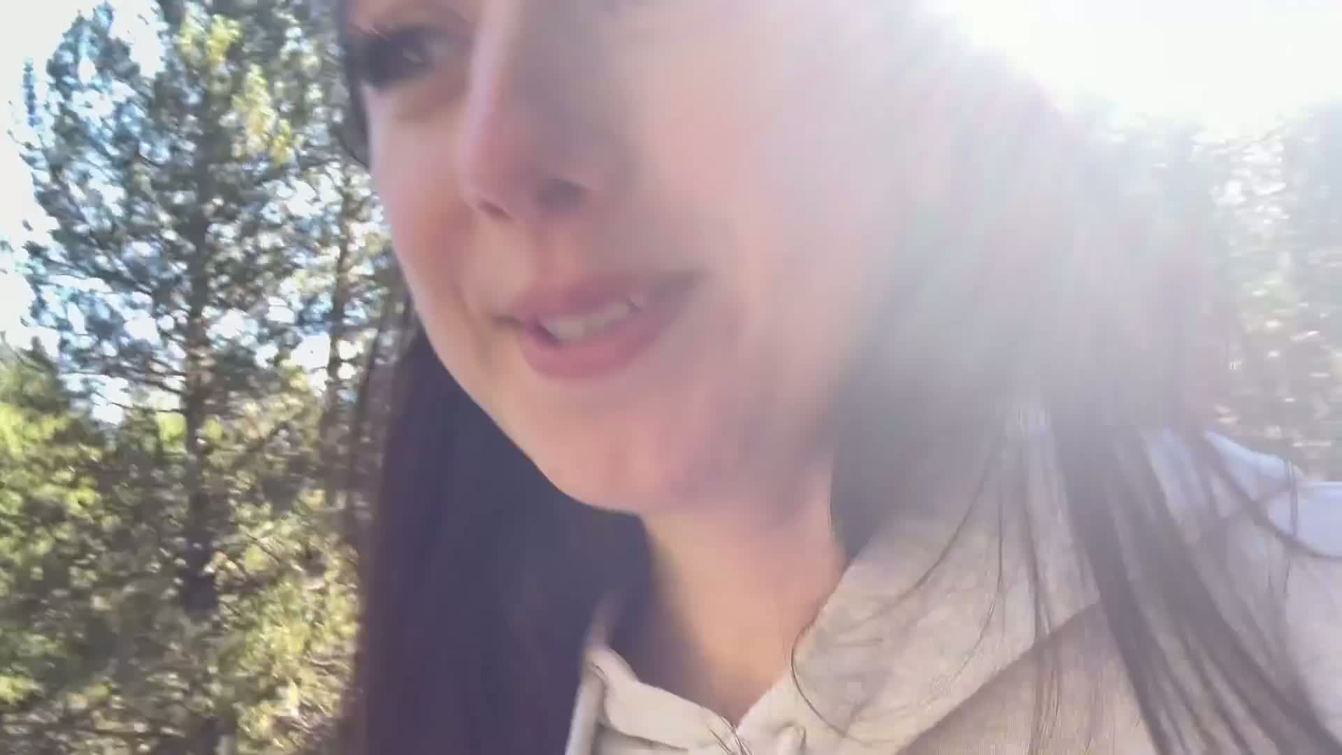 she-knows-how-to-handle-a-cock