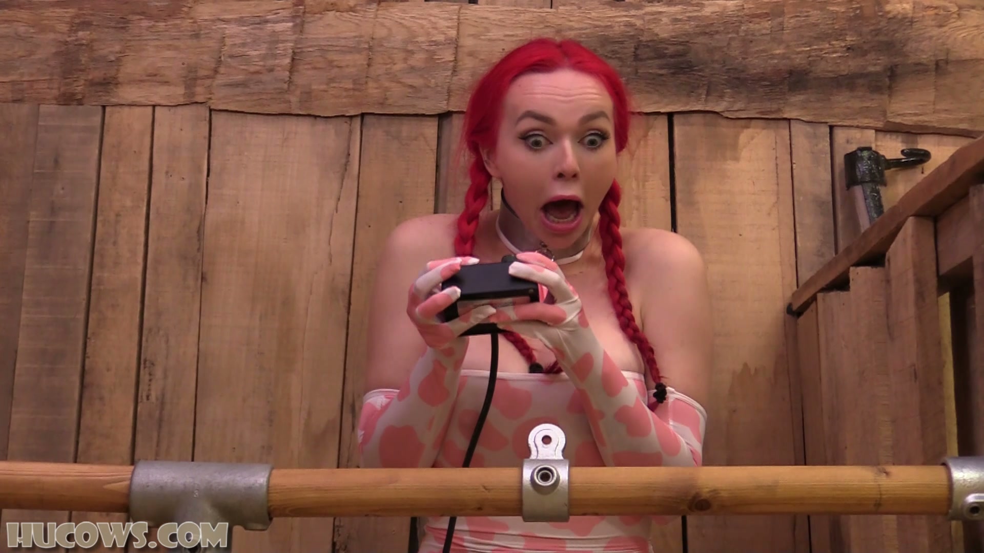 HuCowsJasmineJamesSybianAndCowMilker